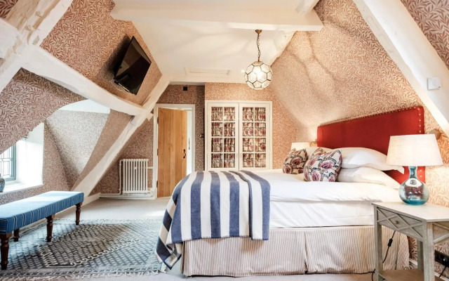 Bay Tree Hotel