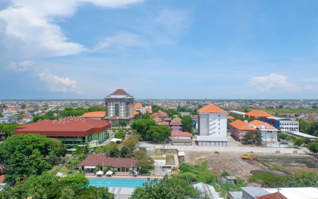 Cozy Living Studio Apartment At Puri Mas