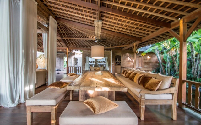 Marika Sawah Villas-6Bedroom Private Pool