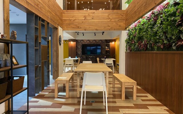 Owl Hostel