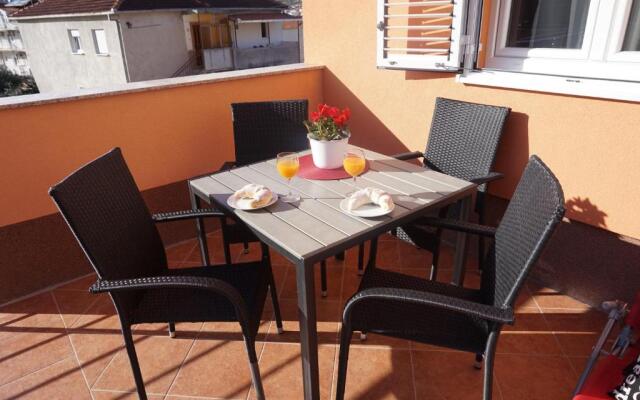 Tomena apartments