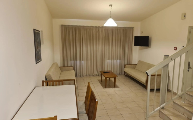 Nissiana Hotel