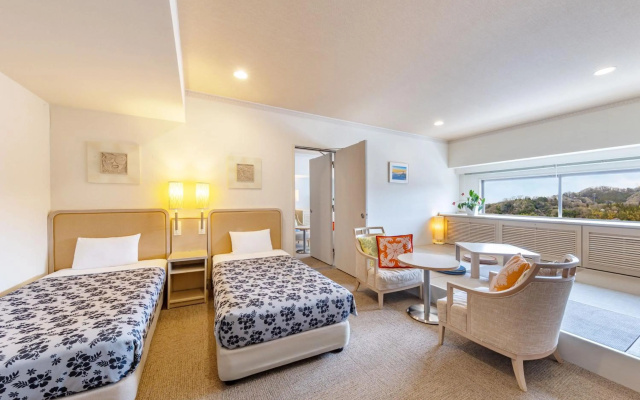 Spa Resort Hawaiians Monolith Tower – Guest Rooms – Iwaki