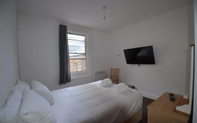 Central Comfort Rooms