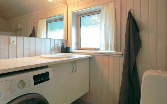8 Person Holiday Home in Dronningmolle