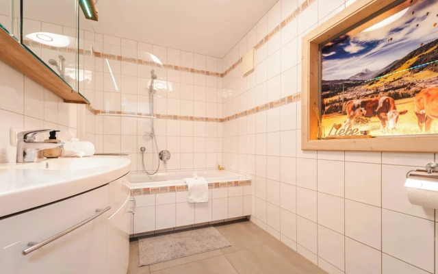 Luxury Chalet 330 m² Sauna, Jacuzzi & Mountain View