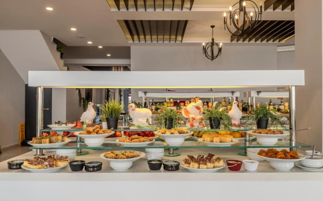 Adora Calma Beach Hotel - Adults Only