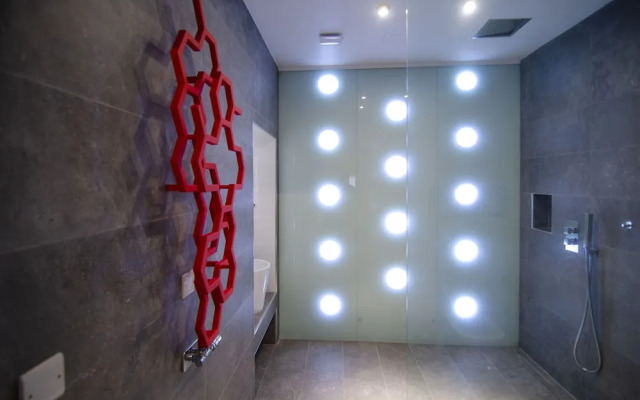 Senglea Suites