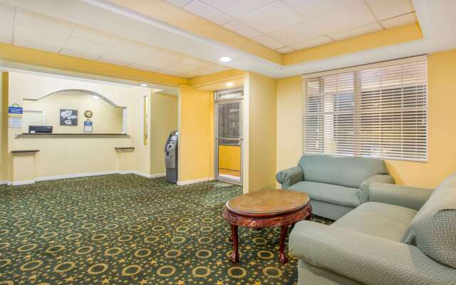 Days Inn by Wyndham Blytheville