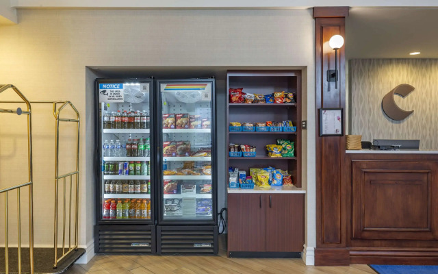 Comfort Inn & Suites East Greenbush - Albany