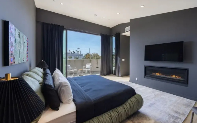 The Bella Villa 2 in Venice