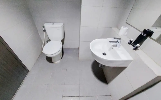 Elegant And Comfy Studio Apartment At Bintaro Icon