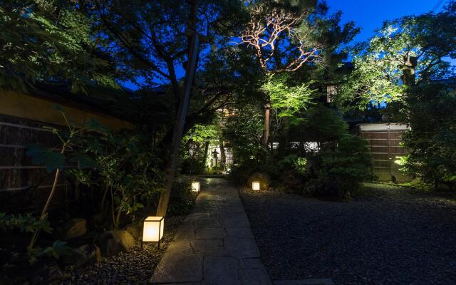 Nanzenji sando KIKUSUI