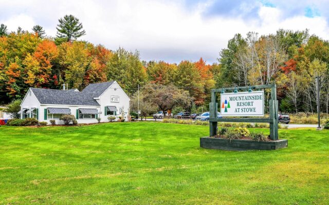 Stowe Condo With Deck and Mountain Views!