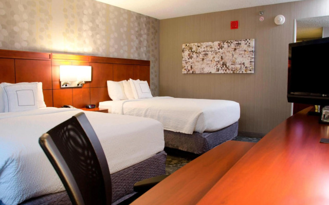 Courtyard by Marriott Waterbury Downtown