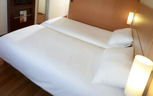 Отель ibis Site du Futuroscope