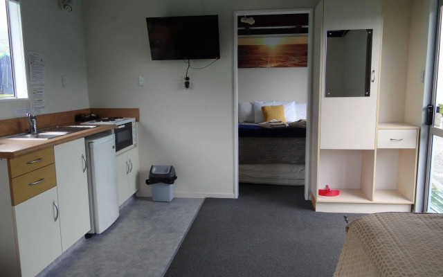 Waikawa Bay Holiday Park