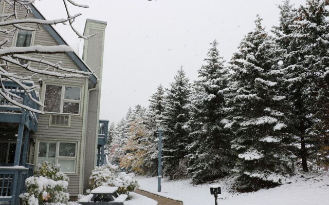 Blue Mountain Springs Resort
