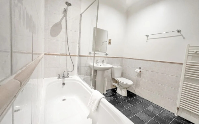Redbourne Terrace Holiday Home