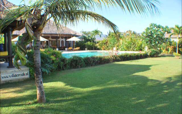 Villa Cerah Beachfront Holiday House
