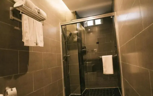 Gem Zibo City Jingkai District Zibo Vocational Col