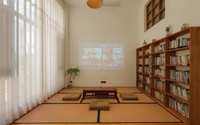 Living food and homestay