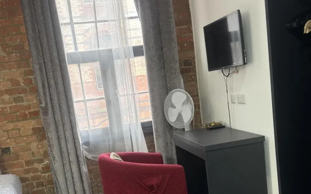 Nottingham Citycentre-studio-free Parking-wifi