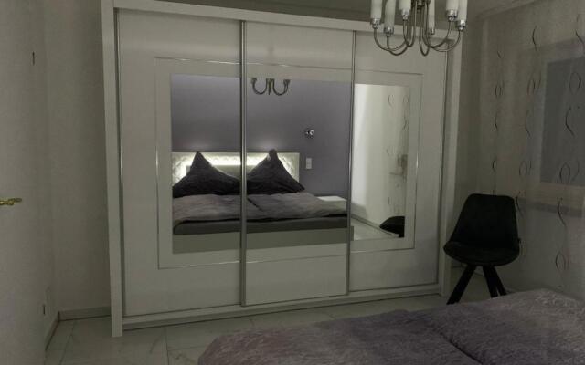 Moderne 2 Zimmer Wohnung mit Vollausstattung