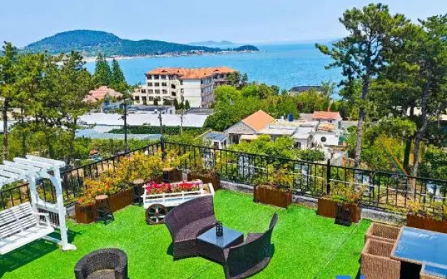 Meet Four Seasons Boutique Art Homestay (Qingdao Laoshan Scenic Area) — 3-star hotel in Qingdao