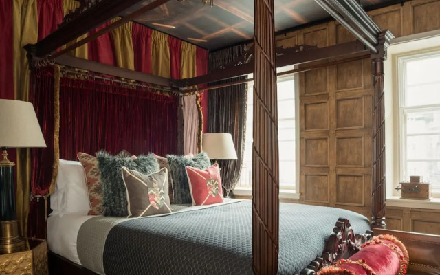 HogwartsMU Beach Resort