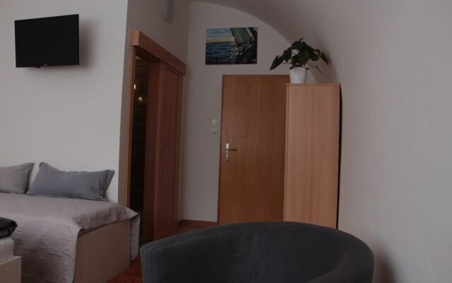 Penzion a restaurace U Pidly