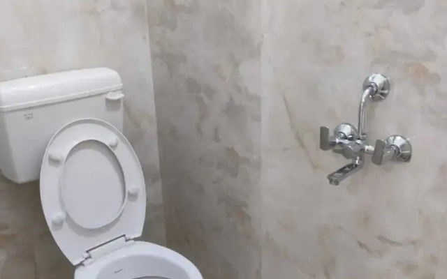 Eben Service Apartment