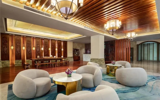 Days Hotel by Wyndham Lijiang Gucheng