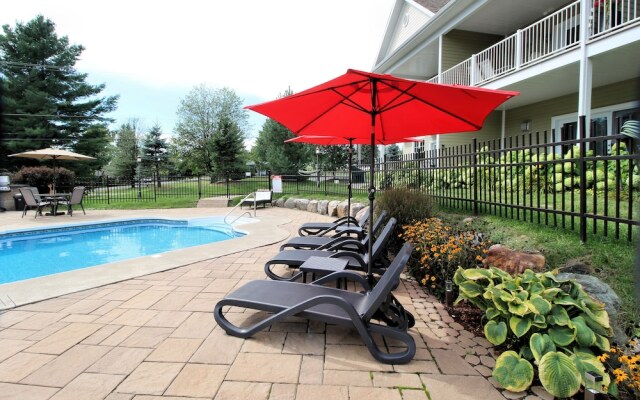 Condo Vélo-Golf-Ski Montagne Bromont - NAVETTE INCLUSE EN HIVER!