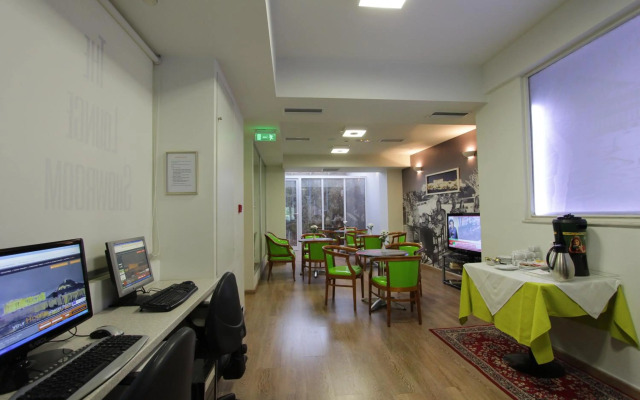 Attalos Hotel