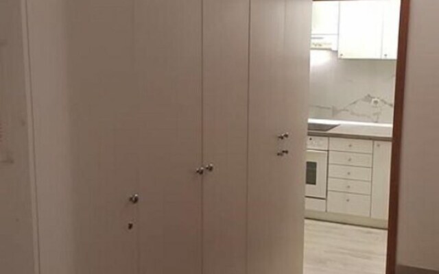 Mila - 2 Bedrooms and Free Parking - A4