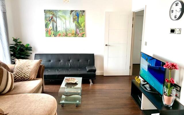 2-Bedrooms Apartment, Lounge, Balcony