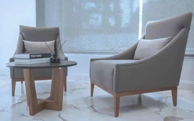 Knightsbridge Hotel and Suites