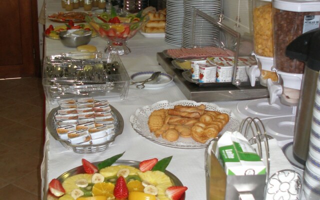 Hotel Louro