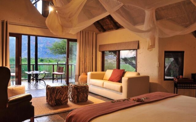 Tau Game Lodge