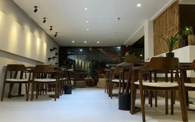 Yunshangju Hotel