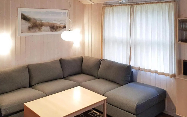 Two-Bedroom Holiday home in Grömitz 2