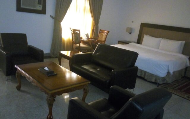 Immaculate Royal Int'l Hotel Owerri