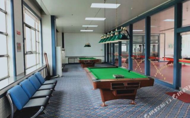 Qingdao Wheat Island Travel Center