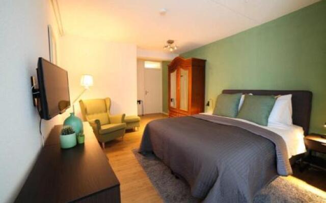 Pleasant Studio in the City Center