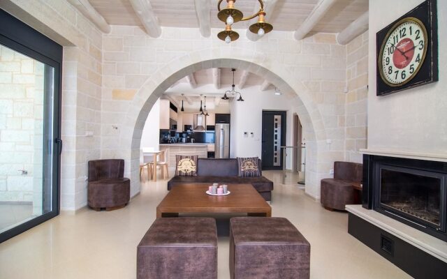 Philoxenia Luxury Stone Villa