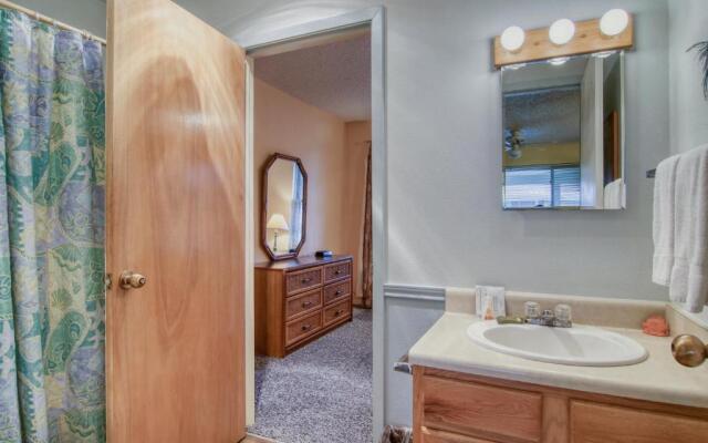 Courtyard #212 Condo