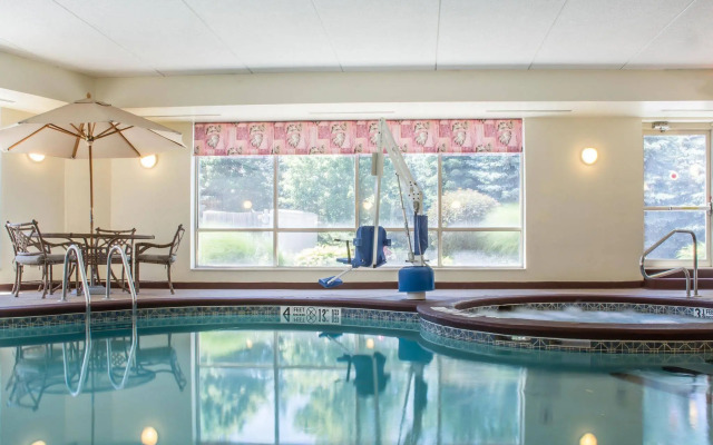 Sleep Inn Amherst - Buffalo North near University