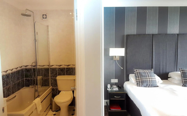 The Cumberland Hotel - OCEANA COLLECTION