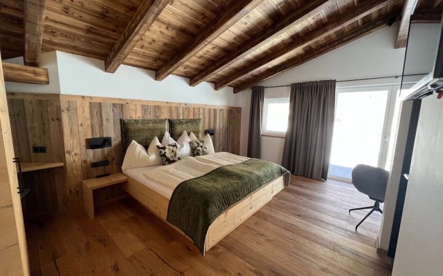 Penthouse in Wildkogel With Mountain Views